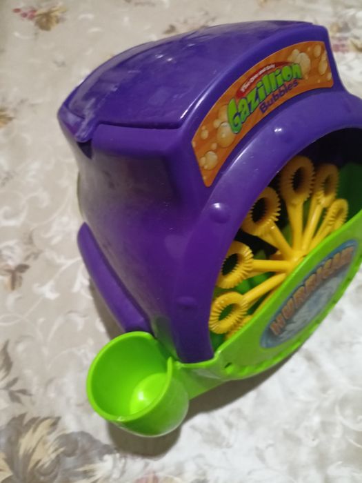 Мыльные пузыри ,машинка для пузырей