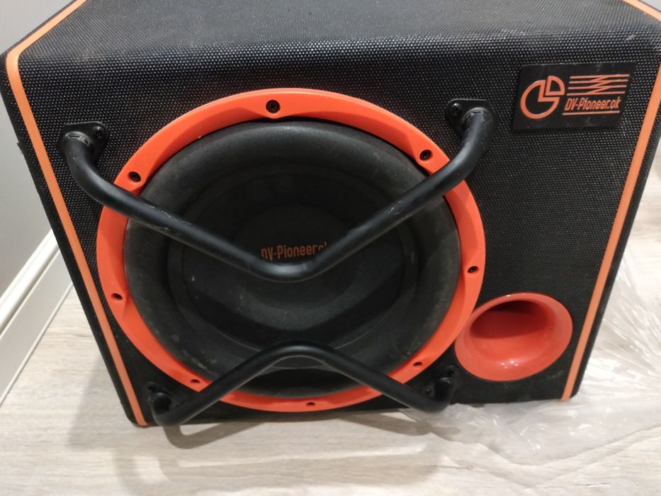 Продам Сабвуфер.