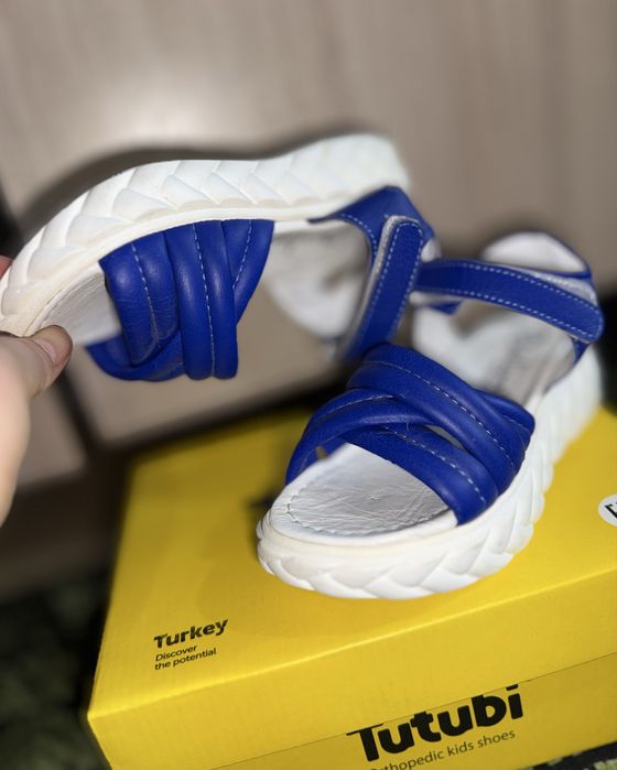 Сандалики от Perlina