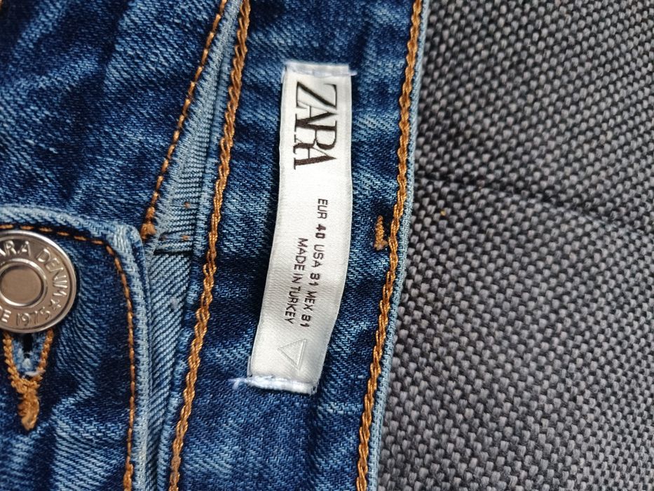 Мъжки дънки ZARA