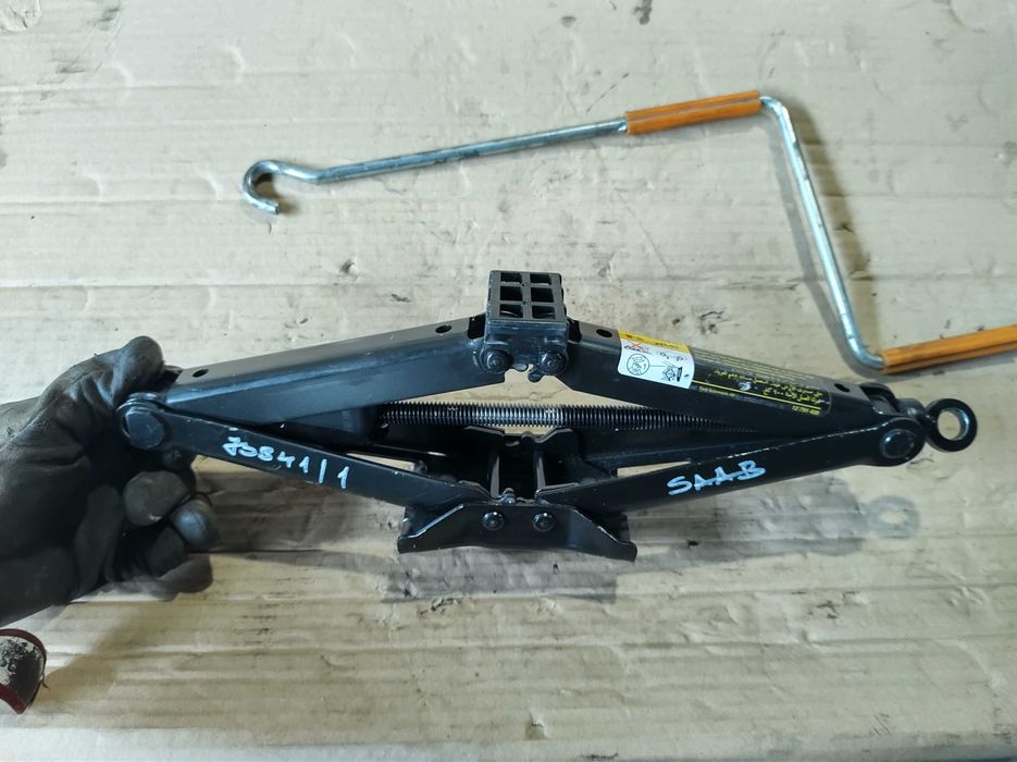 Авто Крик Авариен Крик SAAB 9-3