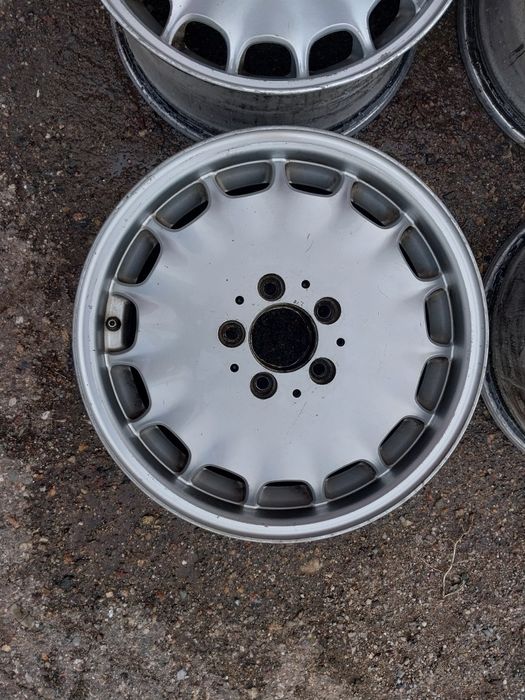 Диски R16. Один вареный. На Мерседес.