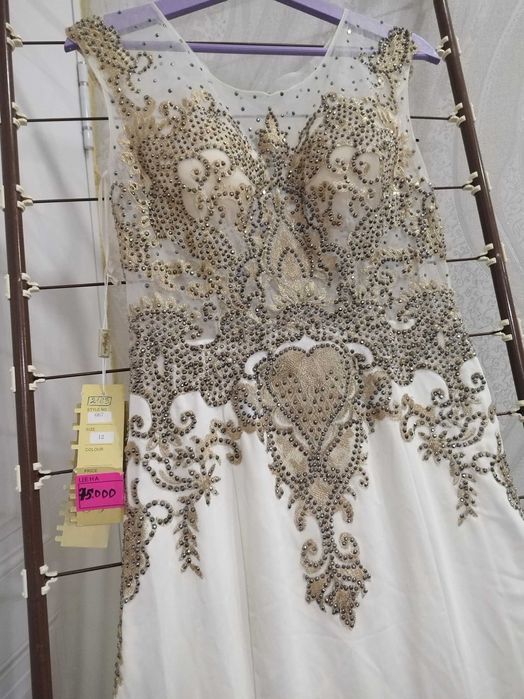 Платье.  Вечернее бальное