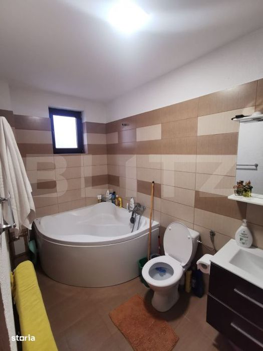 Casa de vanzare, 130 mp, zona Panet