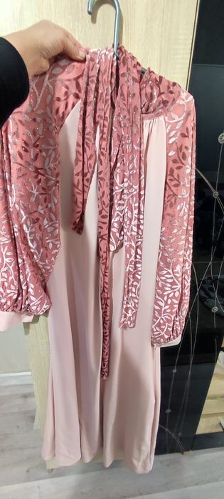 Одежда б/у одеванная пару раз,рамер 46-48