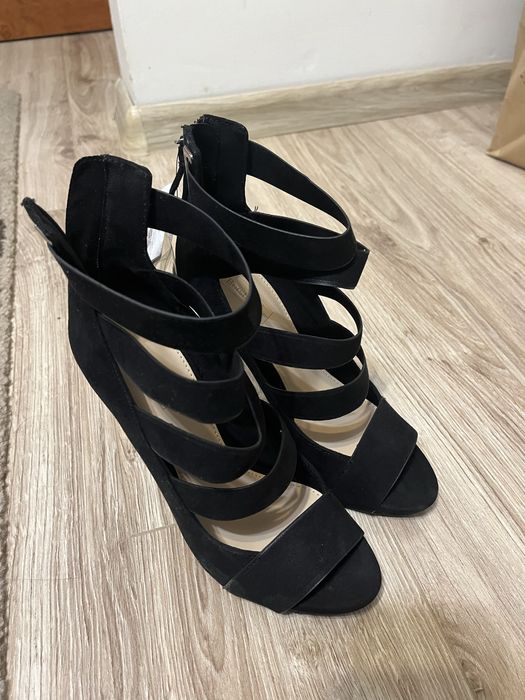 Sandale negre Bershka