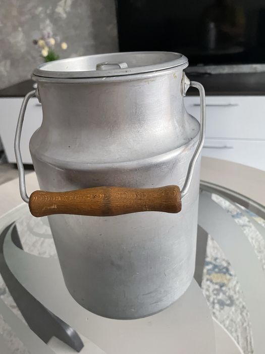 Продам бидон алюминиевый