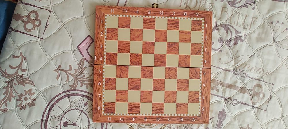 Шах,домино и магнитна мини игра