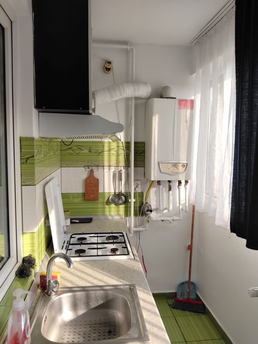 Chirie Apartament   2 camere