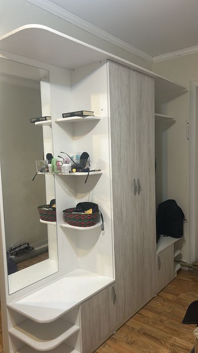 Продам Прихожку б/у