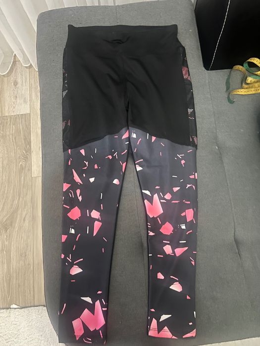 Спортно елегантен черен клин Полиестер