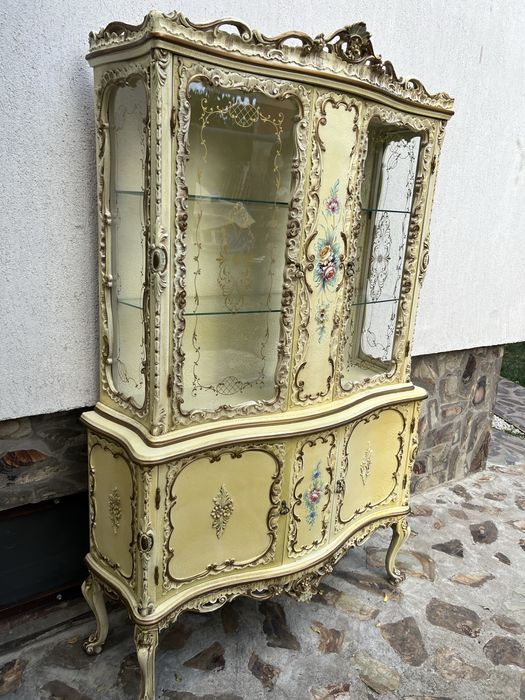 Vitrina stil Baroc Venetiana pictata manual