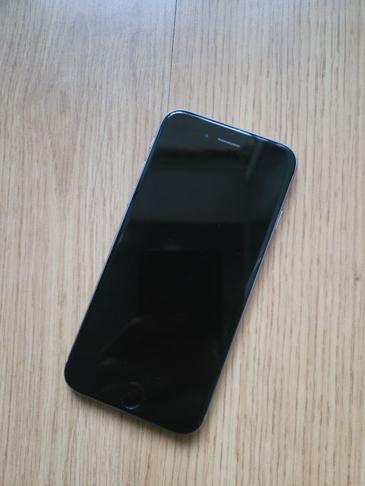 Продам iPhone 6 64gb silver