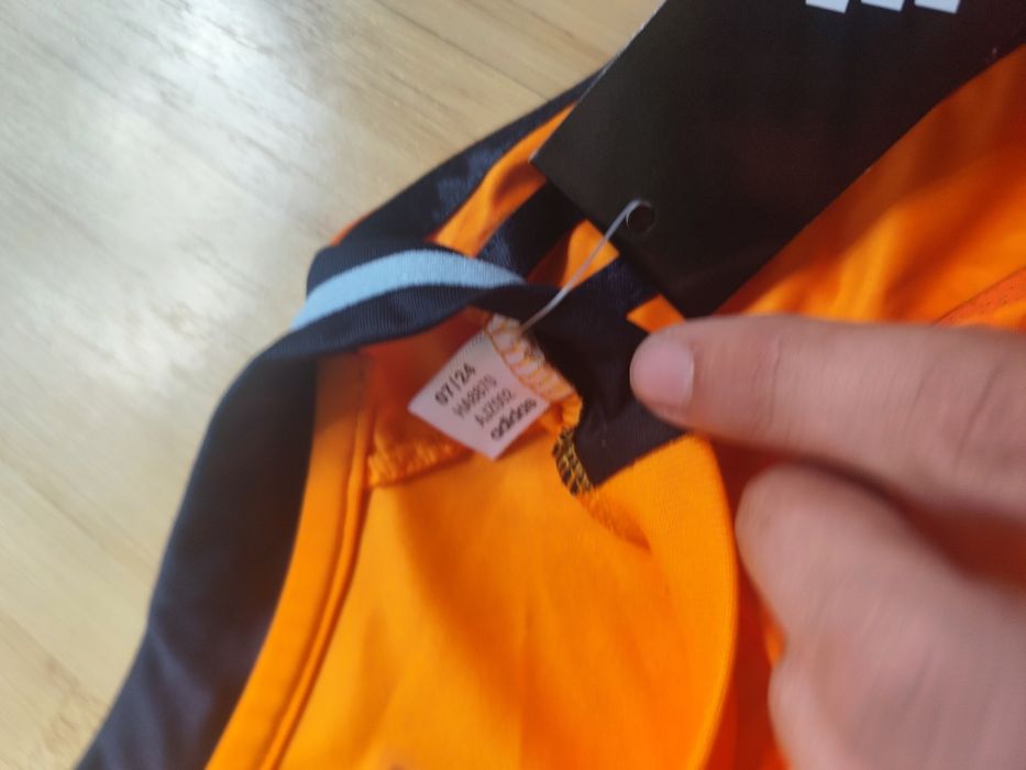 Tricou Real Madrid Deplasare 24/25 nou cu etichetă- Mărimea L