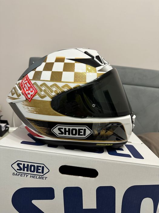 Мото каска Shoei ,размер М , слагана е пробно ,лимитирана серия Мотеги