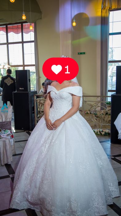 Пышное свадебное платье белое