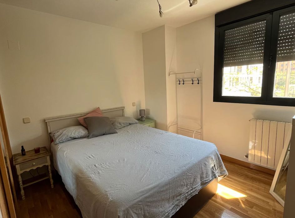 Тристаен апартамент под наем Надежа 1 550 ЕВРО