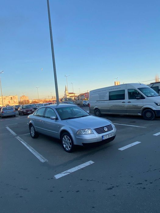 Vw passat b5 an 2003 moror 1.9Tdi 131 hp Se vinde fara numere si Acte