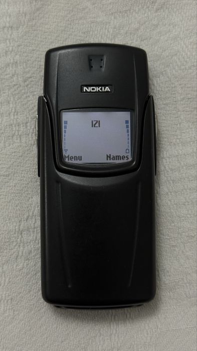 Nokia 8910i в хорошем состоянии