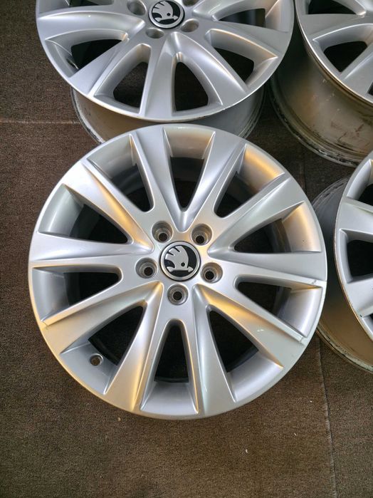4 Jante Aliaj 5x112 17'' OEM VW Tiguan T-Roc Caddy Golf Passat Touran Sharan / Skoda Kodiaq Karoq Octavia YETI Superb 7J ET 43 !
