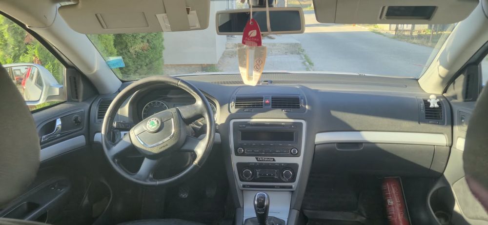 SKODA Octavia 2011 — imagine 3