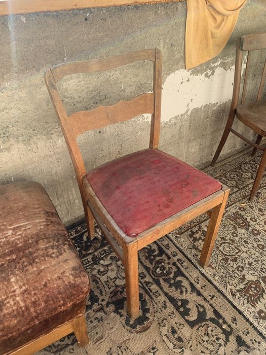 Винтажный стул..