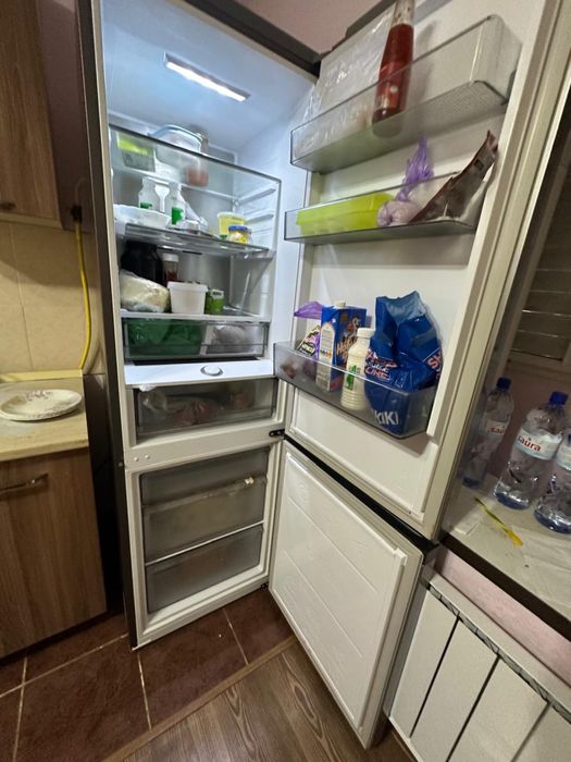 Продается холодильник самсунг