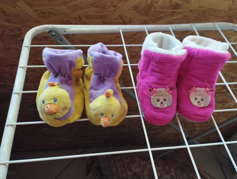 Пинетки девочкам-малышкам.