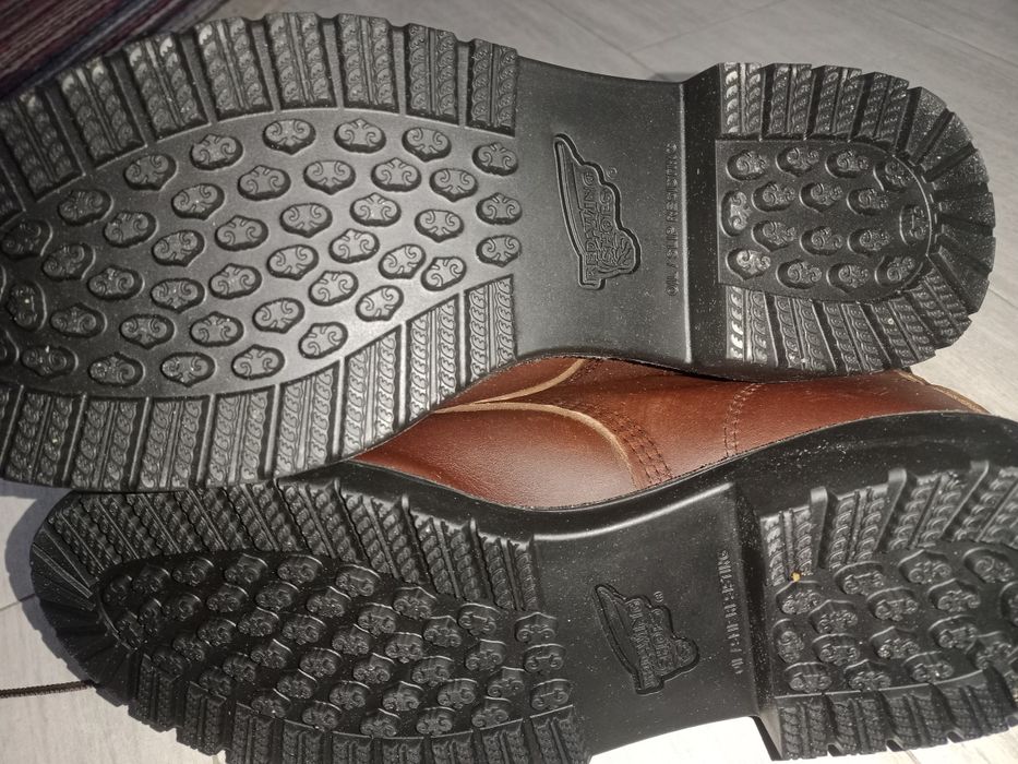 Продам обувь Red wing shoes