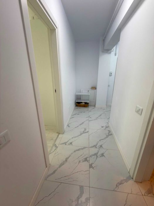 Inchiriere 2 camere bloc nou, parter cu terasa si gradina, zona N Grigorescu