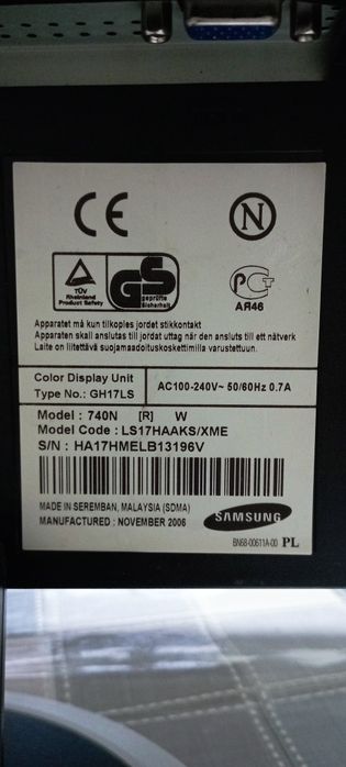 Монитор Samsung SyncMaster 740N