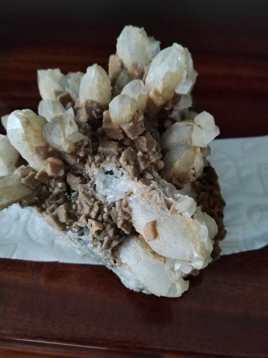 Cuart masiv cu dolomit-cristale mari de 3-4 cm