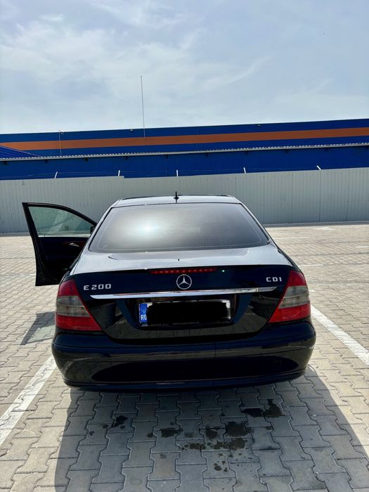 MERCEDES-BENZ E-Class 2009 — imagine 20
