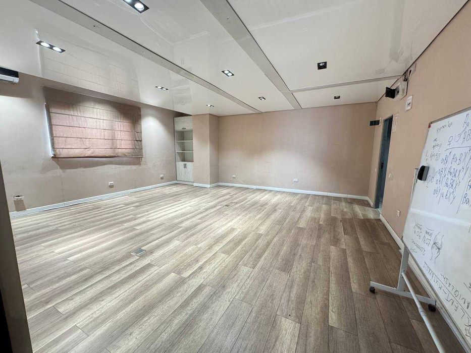 ПРОДАЁТСЯ помещение Паркентский 296 кв.м