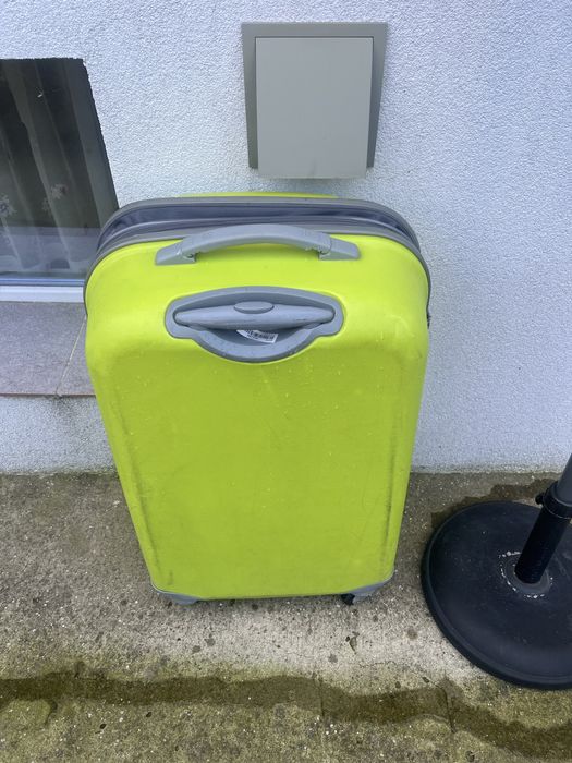 Голям пластмасов куфар Gabol