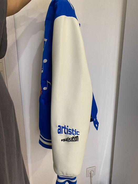 Джемпер/Куртка в отличном состоянии!