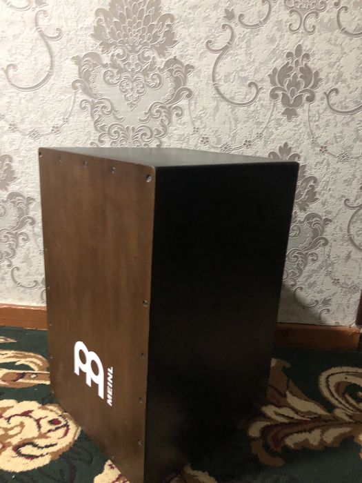 Kaxon srochna sotiladi 100$