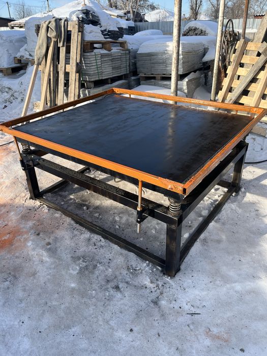 Вибростол профессиональный для производства брусчатки, бордюров и тд