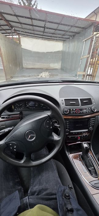 Mercedes-Benz E-Class (W211) - 2.2 Diesel - Automat
​Vând Mercedes-Ben