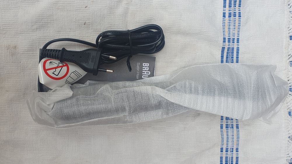 Perie cu aer cald Braun Satin-Hair 1 AS 110, 200 W, 2 Trepte, Perie 18 mm, Negru