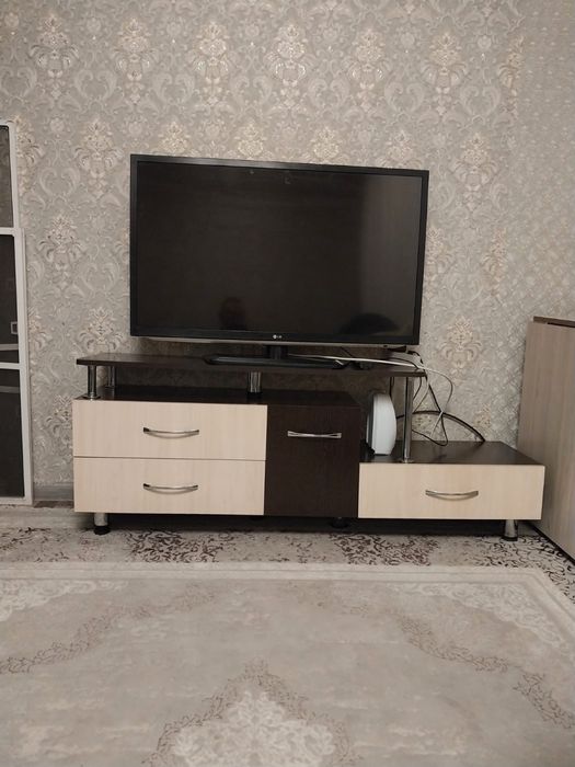 Тумбочка под телевизор