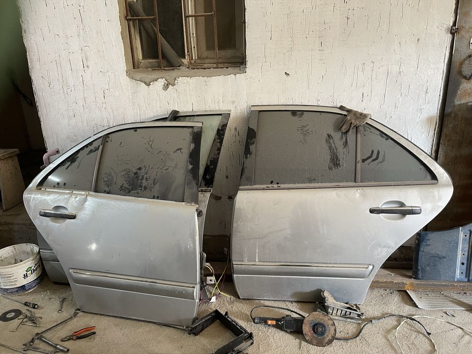 Двери и багажник на мерседес w210