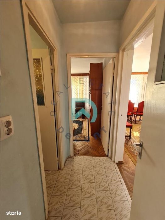 Apartament  3 camere Astra, 65mp., intermediar, Brasov