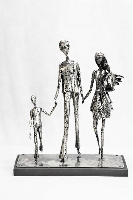 Sculptura Familie- fir otel Andrei Ghita -metal sculptor