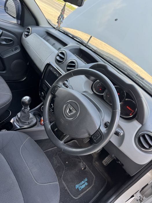Cutie transfer dacia duster 1.5 diesel 4x4 / volan / bara spate duster / stop spate duster / calculator motor ecu duster / pompa servo duster / abs