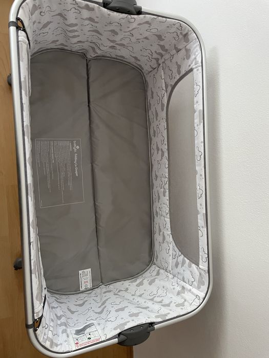 Детско легло next to me