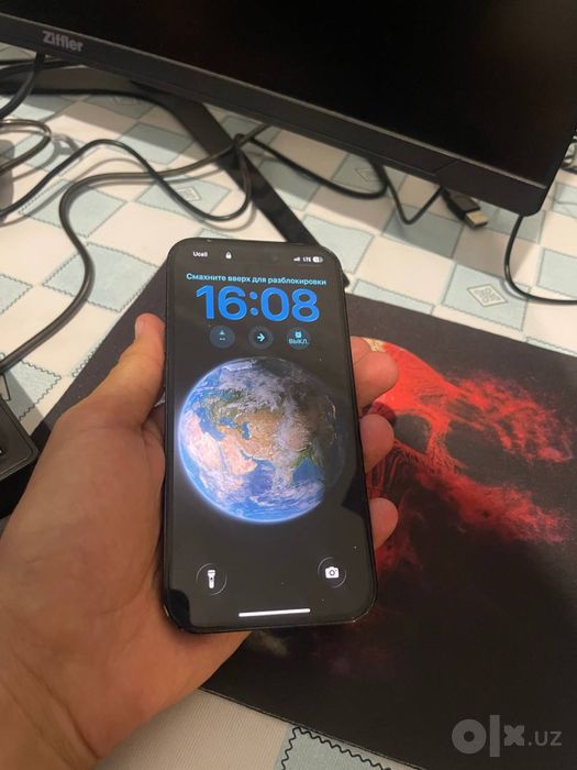 iPhone.  14. Pro.