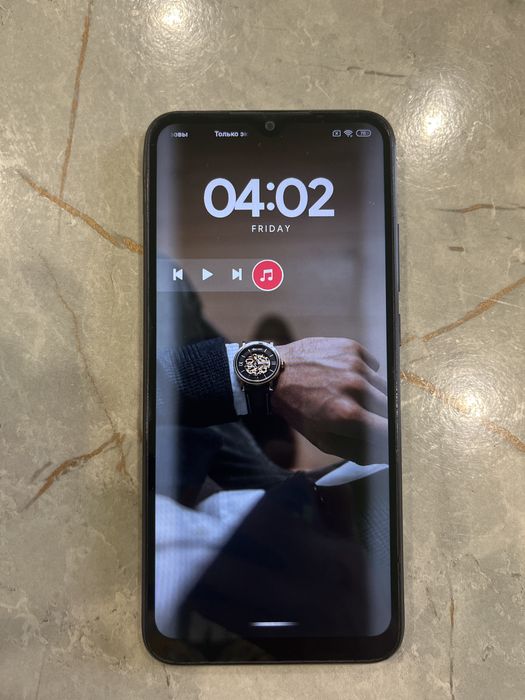 Редми 9С в хорошем состоянии