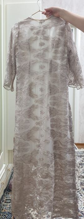 Vecherniy ko'ylak sotiladi