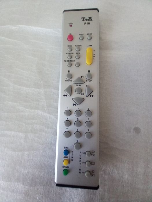 Telecomanda T+A model F10